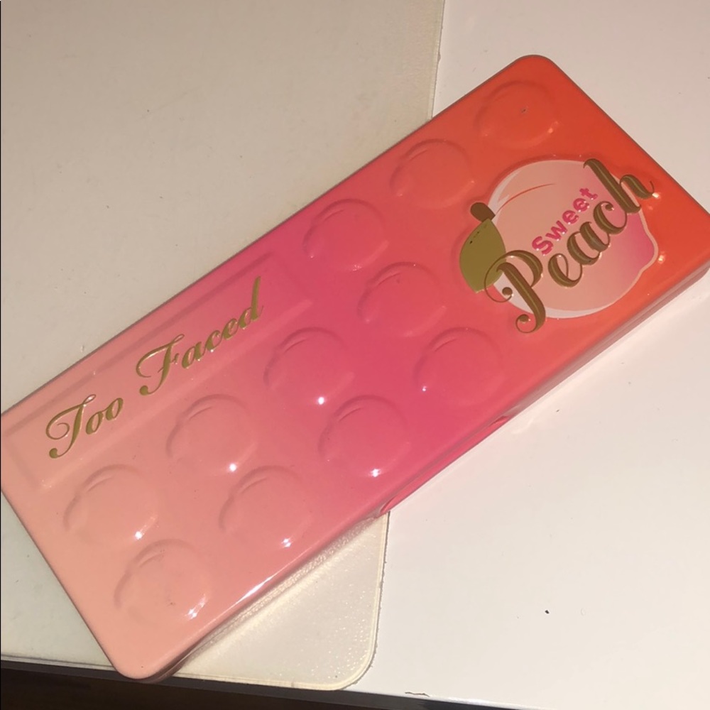 Too Faced Sweet Peach Palette